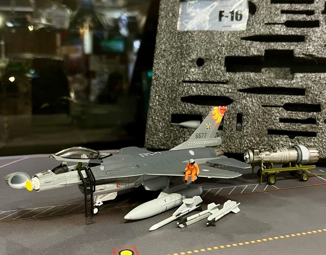 RBF現貨 ALB 金屬 1:72 Taiwan AIR FORCE F-16A 6677  ALB721601 *free shipping* 全球免運費