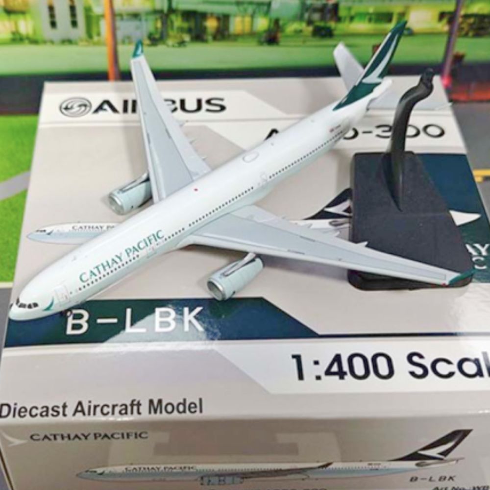RBF絕版 AV 1/400 B-LBK Cathay Pacific A330-3 WB4054 *kostenloser Versand* Jetzt verfügbar