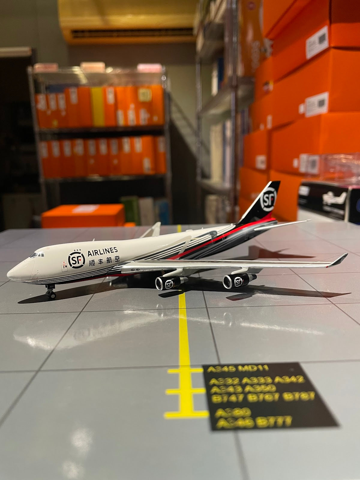 RBF絕版 JC 金屬 1:400 SF 747-400F B-2422 XX4069 *free shipping* 全球免運費