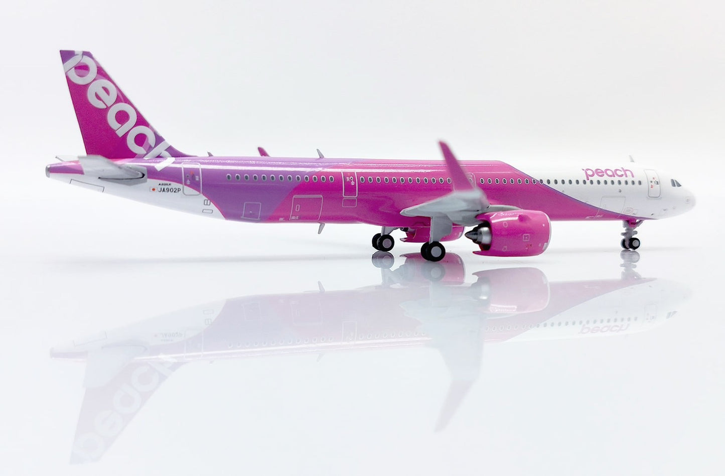 RBF現貨 JC 金屬 1/400 Peach A321NEO JA902P EW421N015 *free shipping* 全球免運費