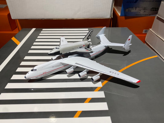 RBF現貨  Herpa 1:400 Antonov AN-225 Buran 562812 *free shipping* 全球免運費