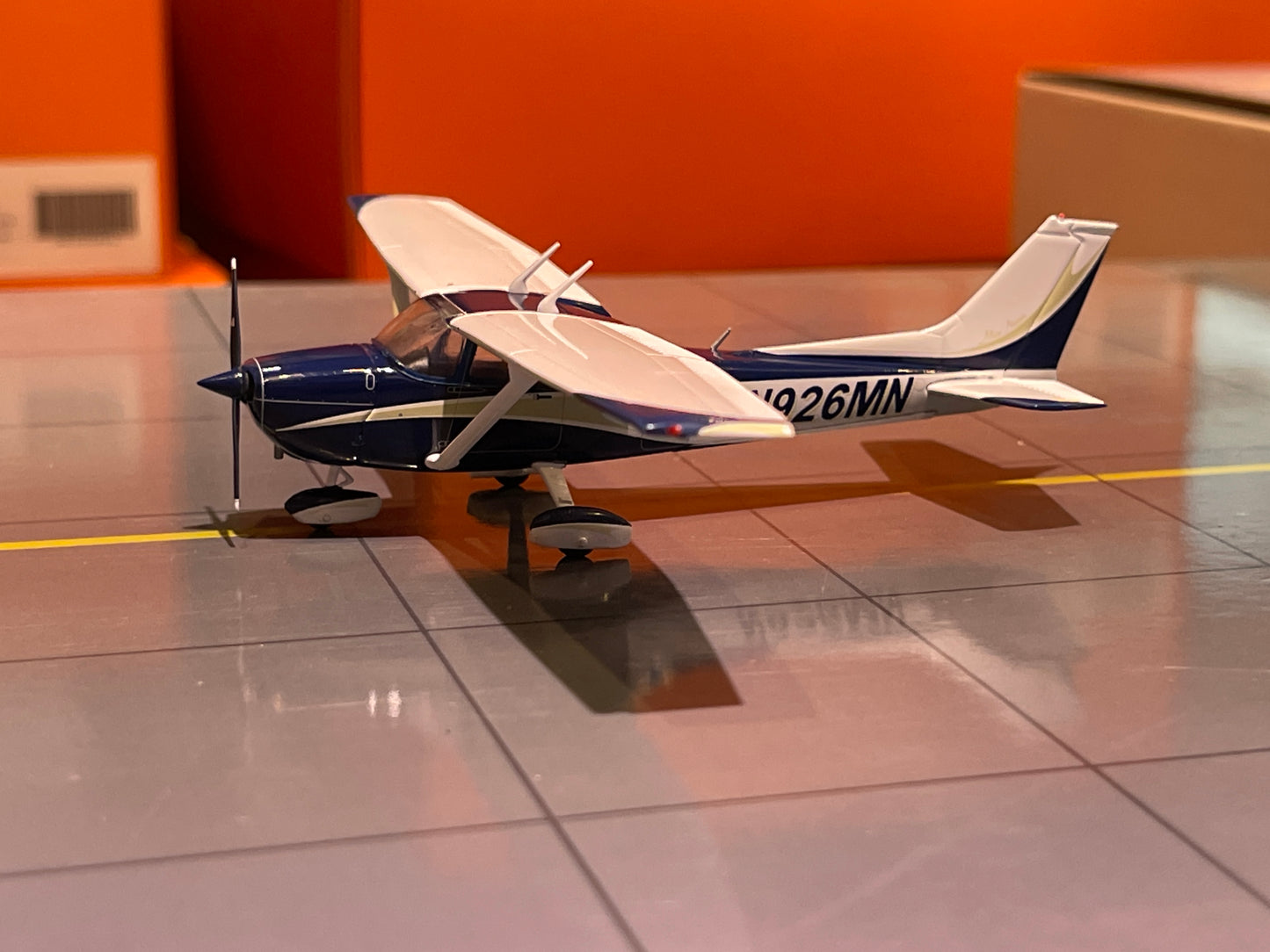 RBF現貨  1:72 Cessna 172L Skyhawk N926MN GGCES009 *free shipping* 全球免運費