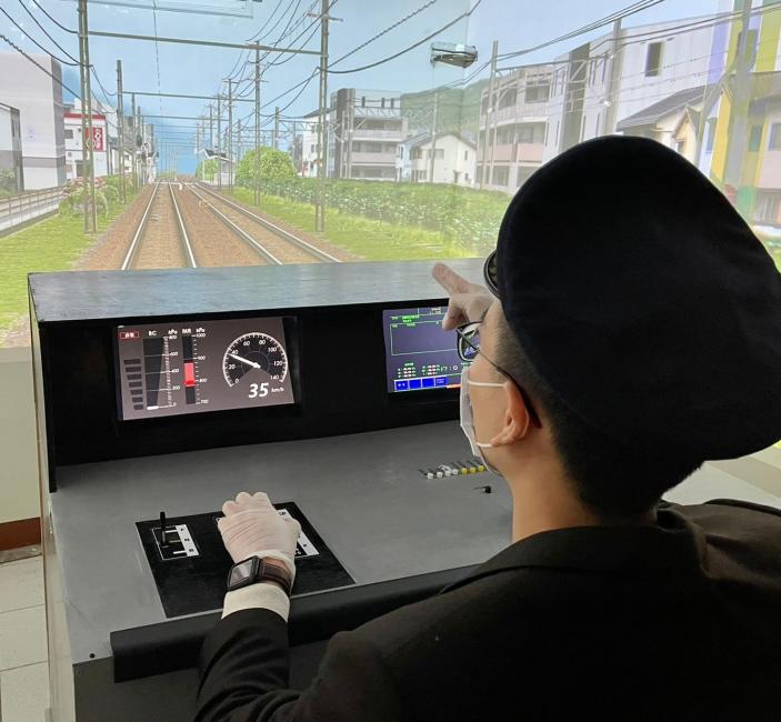 RBF現貨 現場火車體驗60分鐘 SIM02 *free shipping* 全球免運費