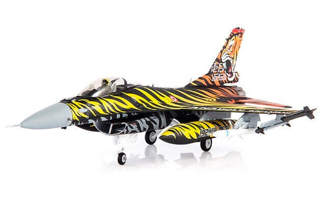 RBF絕版 JC 金屬 1:72 F-16C Fighting Falcon Force, 4  JCW-72-F16-014 *free shipping* 全球免運費