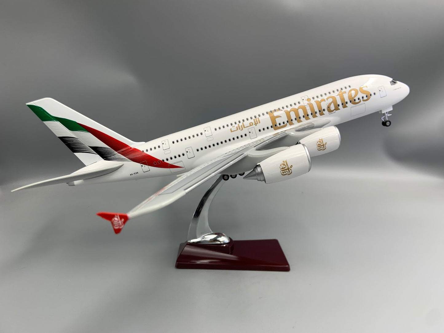 RBF  1:160 A380 EMIRATES CUTAWAY MODEL A103-2