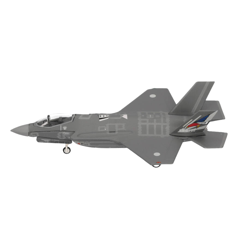 RBF ヘルパ 1:200 航空自衛隊 F-35A 50周年記念版 573597 *送料無料*