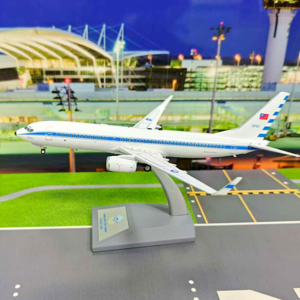 RBF現貨  ALB 1:200 ROCAF 737-800 3701 ALB23701