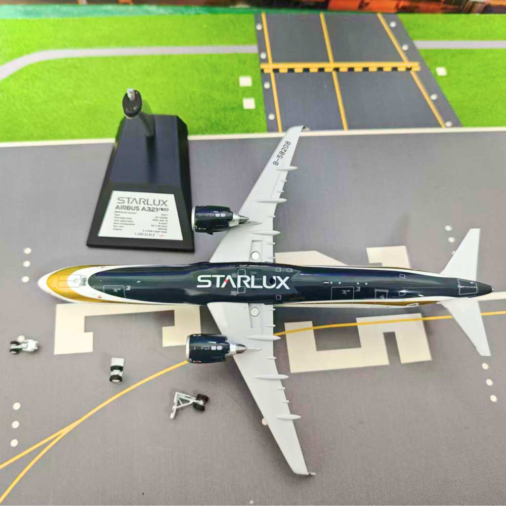 RBF現貨 ALB 1:200 STARLUX A321 B-58208 ALB2JX208 *kostenloser Versand* 全球免運費