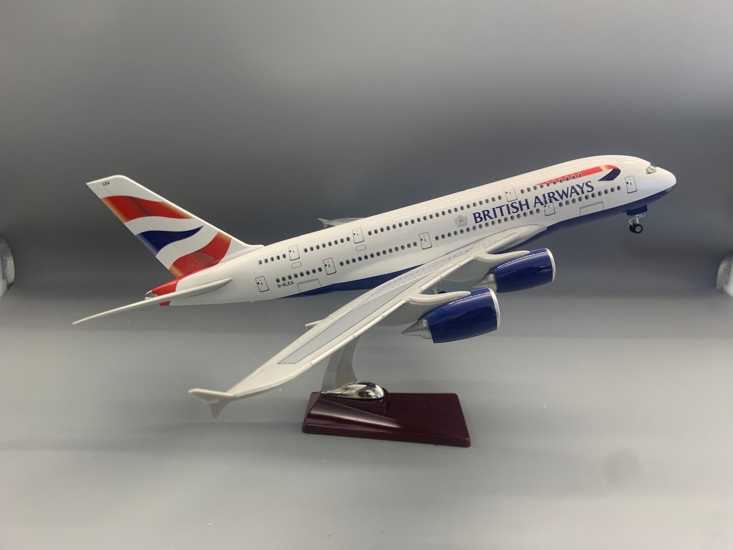RBF  1:160 A380 BRITISH CUTAWAY MODEL A109-2