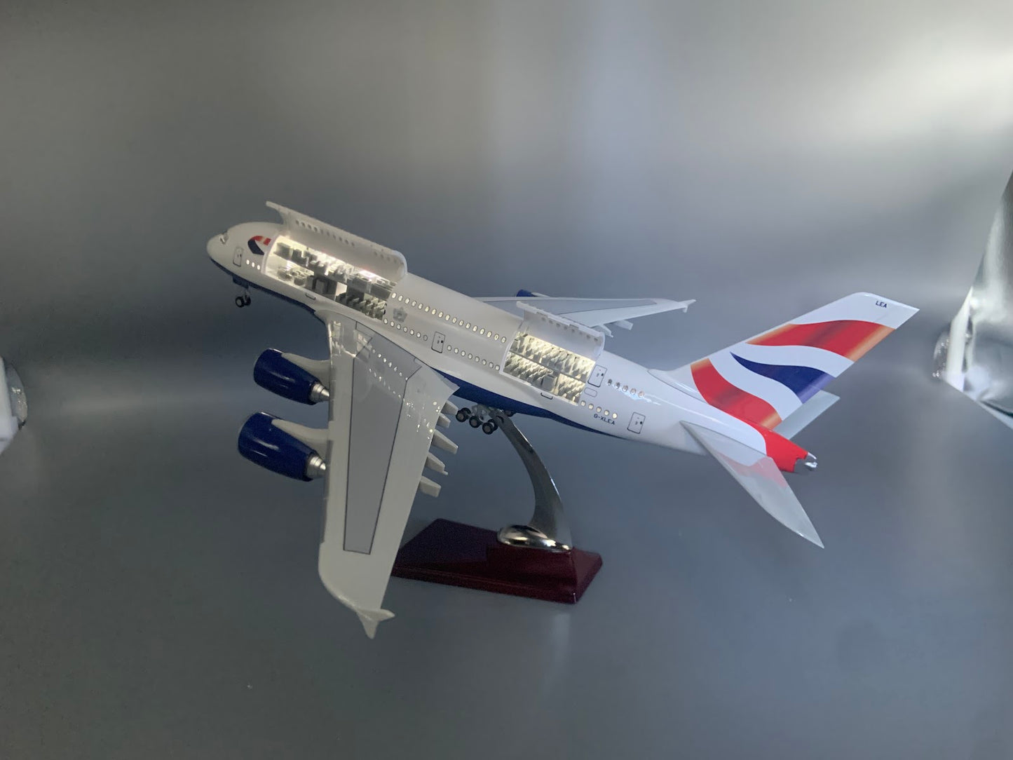 RBF  1:160 A380 BRITISH CUTAWAY MODEL A109-2