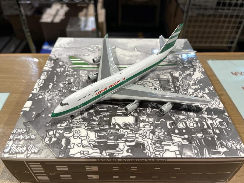 RBF現貨  1:400 CATHAY 747-400 ZK-NBS KTW4744001 *free shipping* 全球免運費