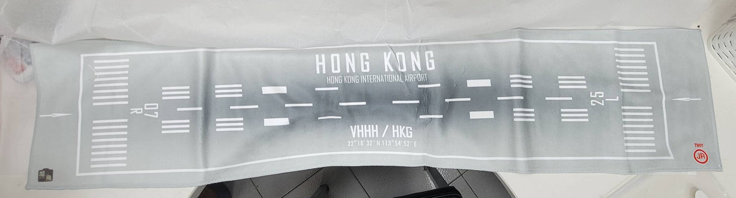 RBF絕版  HONG KONG赤臘角機場 跑道 RUNWAY TOWEL 運動毛巾 TOWEL-VHHH *free shipping* 全球免運費