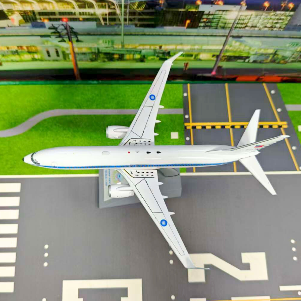 RBF現貨  ALB 1:200 ROCAF 737-800 3701 ALB23701