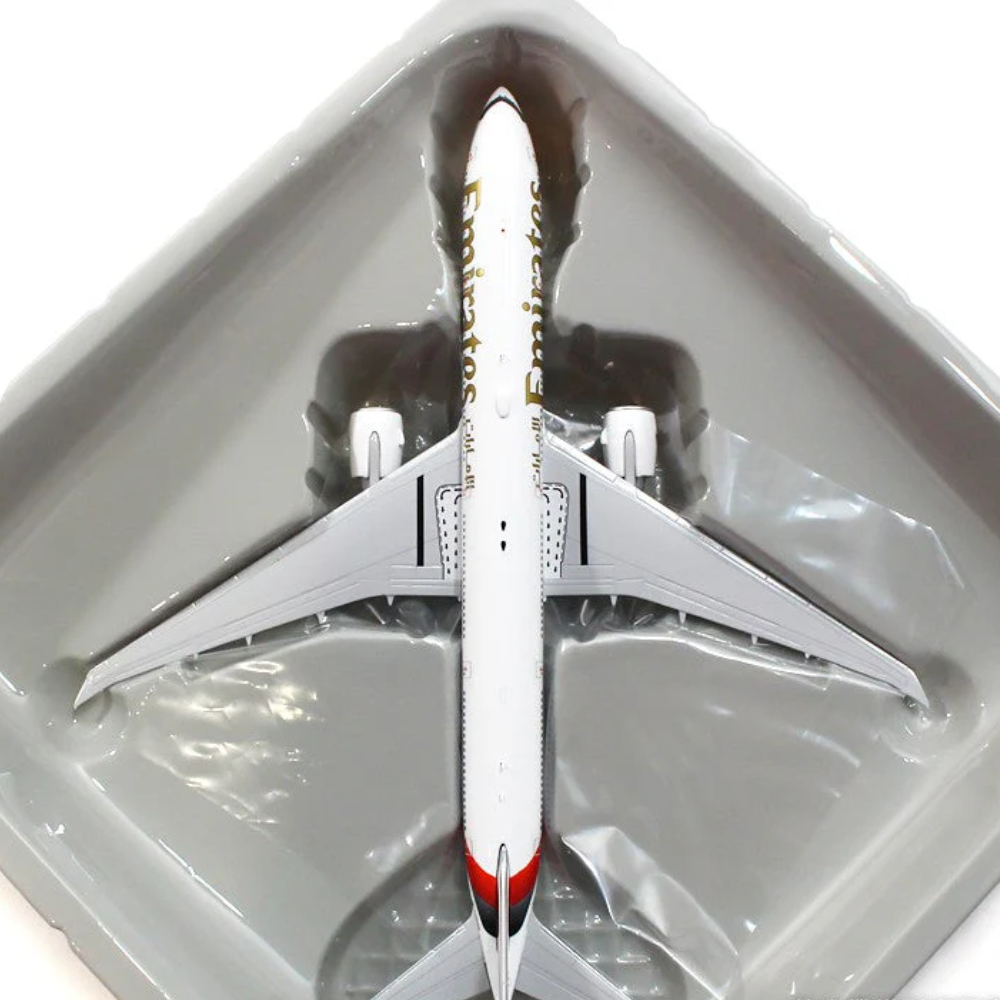 RBF-Modell 1:400 Emirates 777-300ER A6-ENV GEMGJ2219 *kostenloser Versand* Jetzt verfügbar