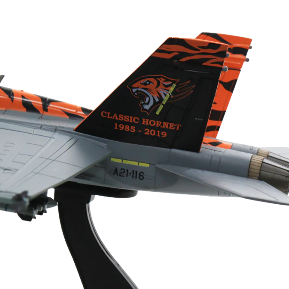 RBF現貨  HM 1:72 F/A-18B RAAF HA3545 *free shipping* 全球免運費