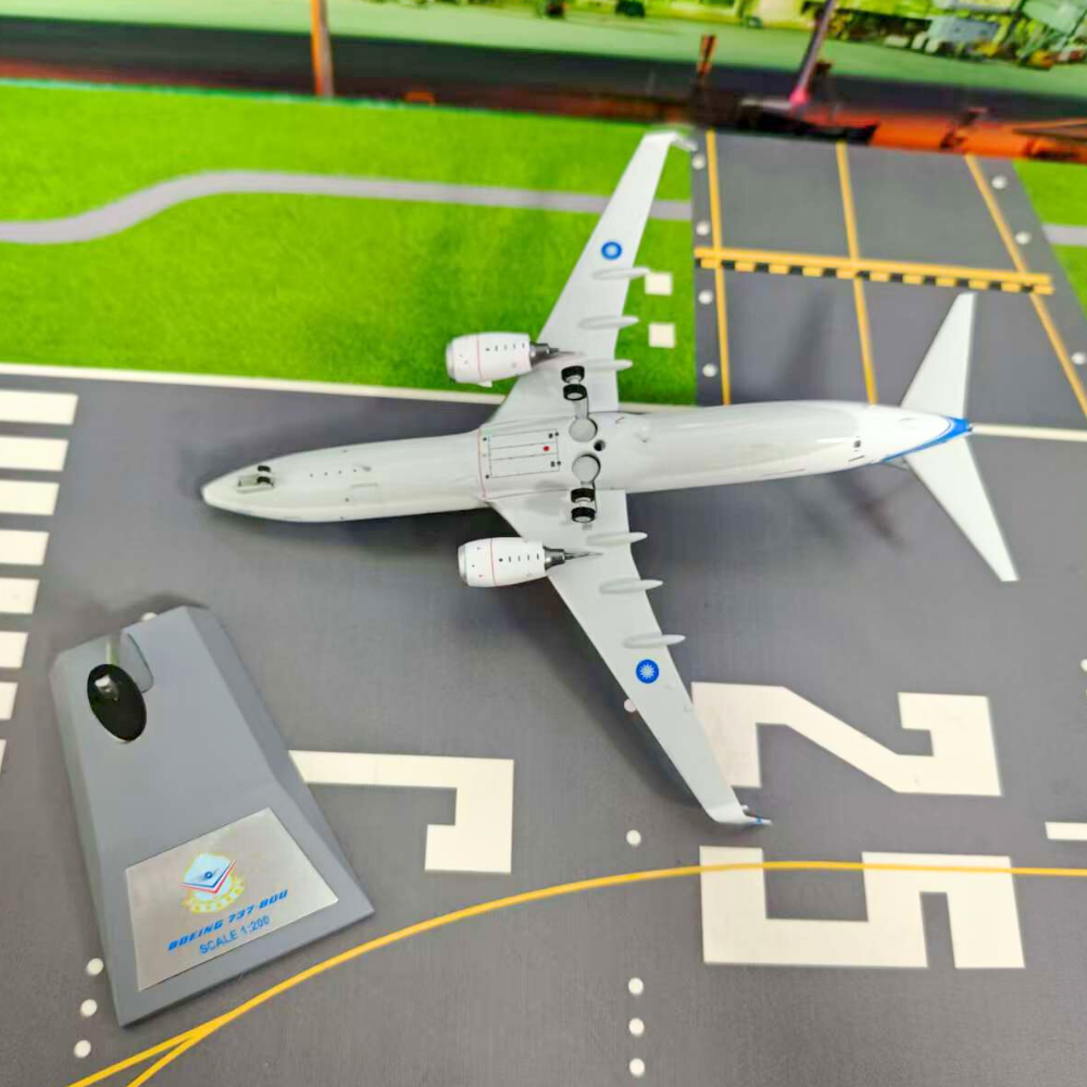 RBF現貨  ALB 1:200 ROCAF 737-800 3701 ALB23701