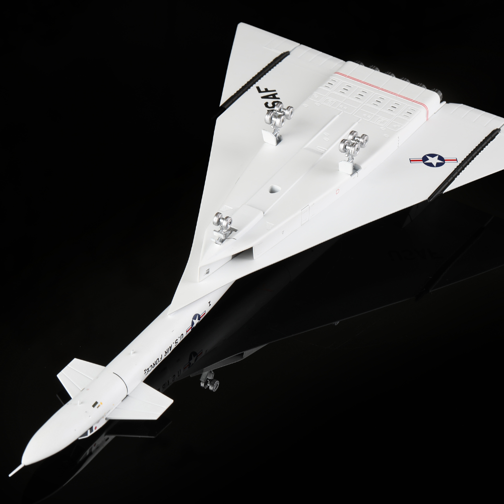 RBF現貨 SQ 金屬 1:200 XB-70 20001 L2081 *kostenloser Versand* Jetzt verfügbar