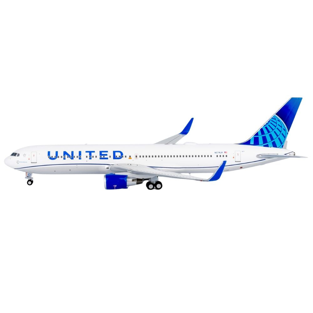 RBF  NG 1:400 United 767-300ER/w N674UA 17006 全球免運 Free Shipping Worldwide