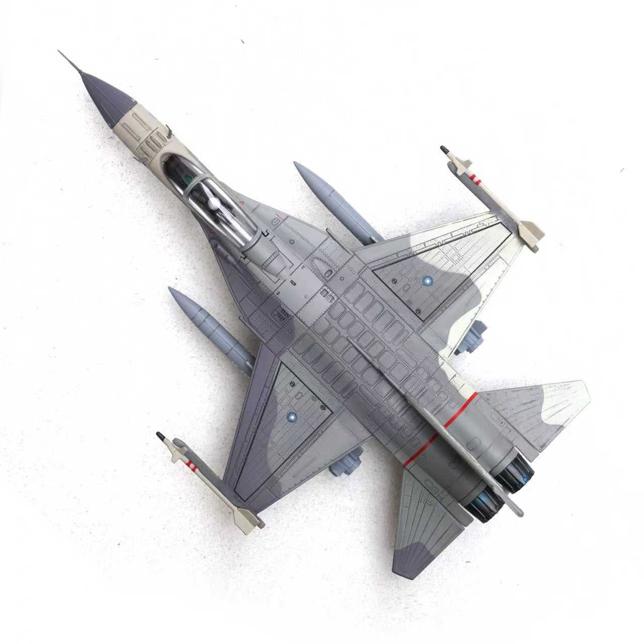 RBF現貨 TTF 1:72 ROCAF F-CK-1C IDF 經國號 TTF011 *kostenloser Versand* 全球免運費