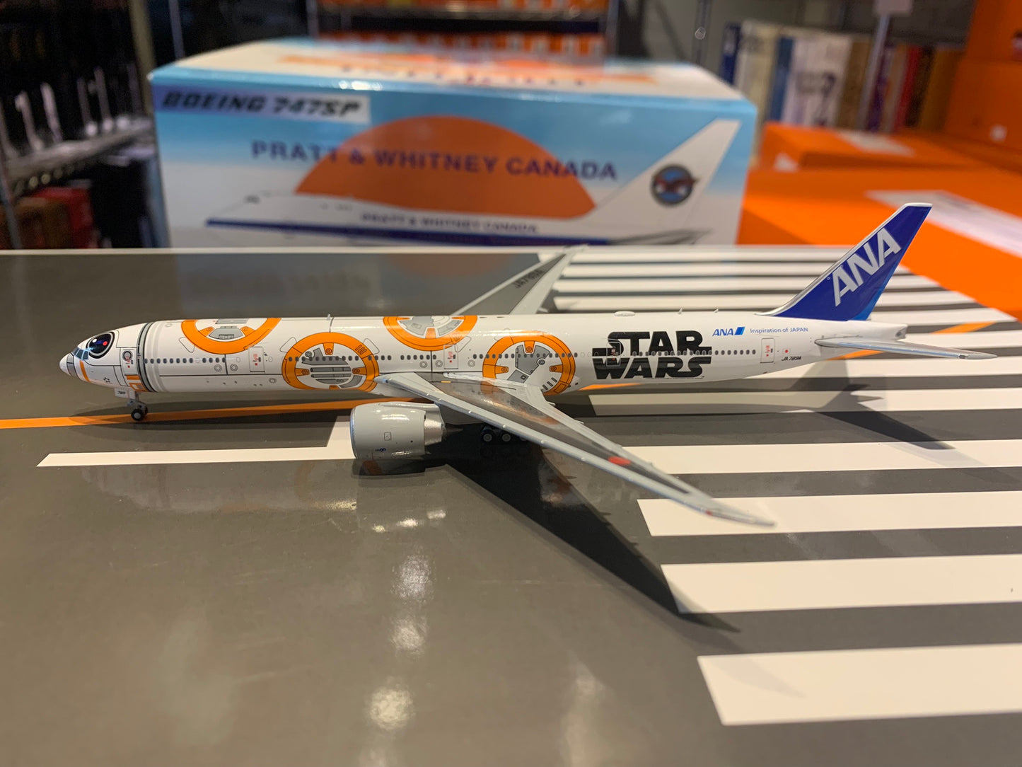 RBF現貨 JC 金屬 1:400 ANA 777-300ER STAR WARS JA789A EW4773005 *free shipping* 全球免運費