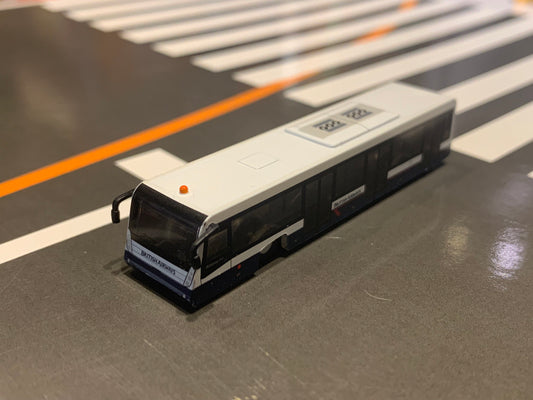 RBF絕版  1:400 BRITISH Airport Bus AA2003 *free shipping* 全球免運費