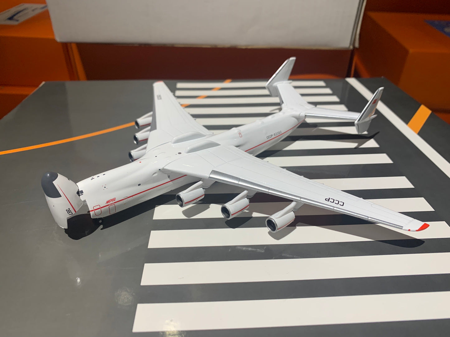 RBF現貨 ALB 金屬 1:400 AN225 CCCP-82060 Interactive ALB4AN225A *free shipping* 全球免運費