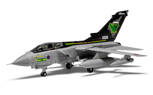 RBF絕版  CORGI 1:72 RAF TORNADO GR.4 ZG775 IX AA33620 *free shipping* 全球免運費